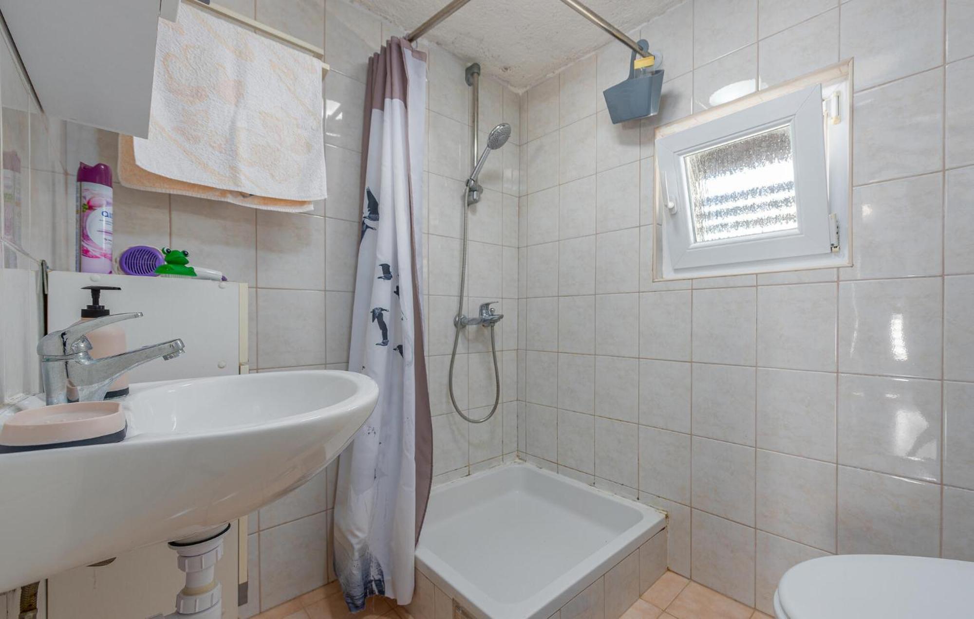 Nice Apartment In Potocnica With House Sea View Borovići Esterno foto