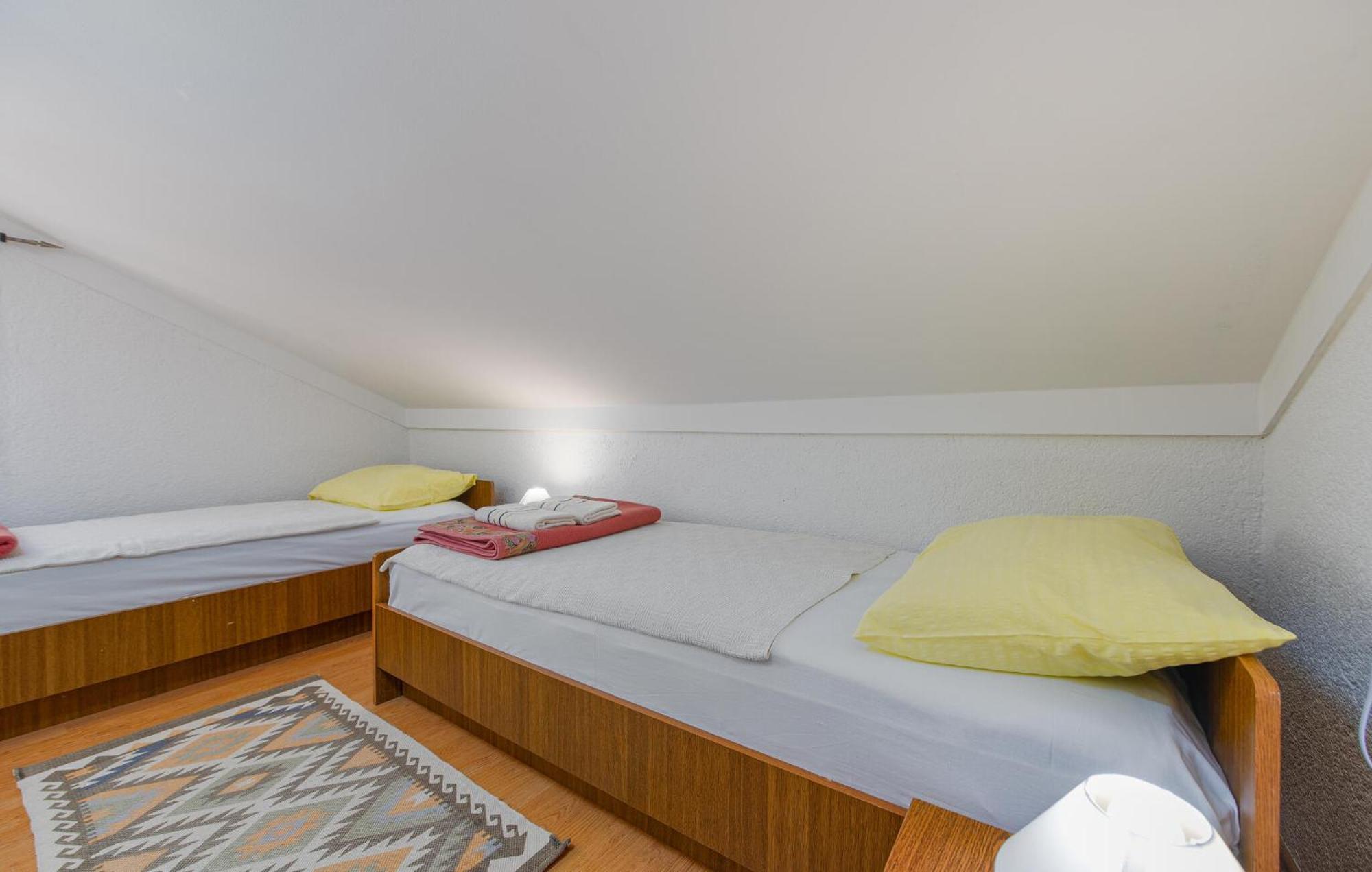 Nice Apartment In Potocnica With House Sea View Borovići Esterno foto