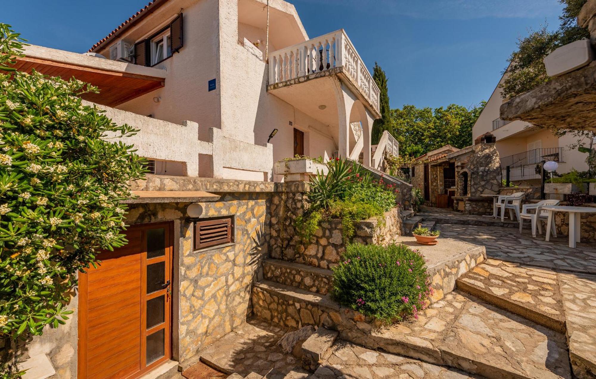 Nice Apartment In Potocnica With House Sea View Borovići Esterno foto